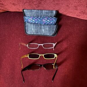 Bundle of three readers +2.00.